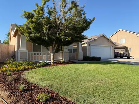 Exterior - 2764 Holt Ave, Sanger, CA 93657 photo 6 of 10