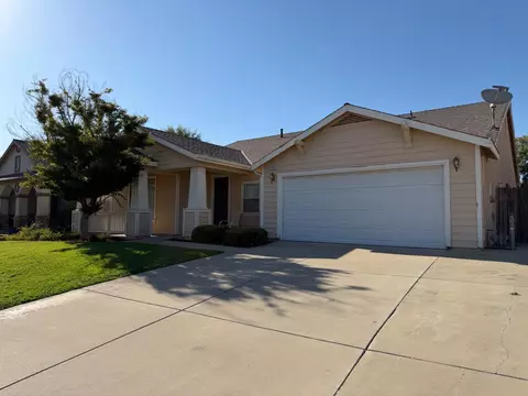 Exterior - 2764 Holt Ave, Sanger, CA 93657 photo 3 of 10
