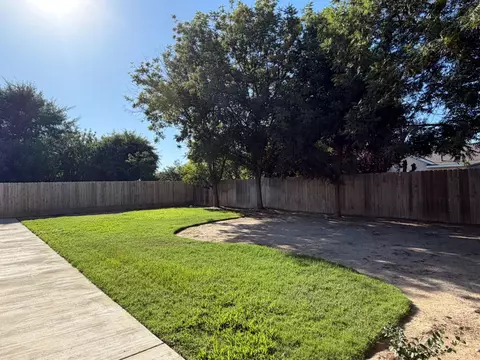 Exterior - 2764 Holt Ave, Sanger, CA 93657 photo 10 of 10