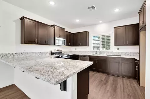 1382 Shoreline Dr, Madera, CA 93637 photo 9