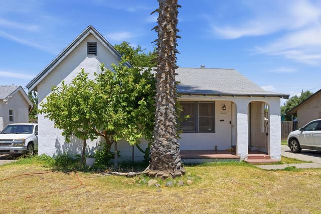 405 N G St, Madera, CA 93637