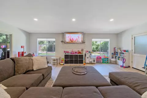 Other - 2715 Bellaire Ave, Clovis, CA 93611 photo 5 of 11