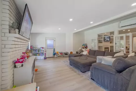 Living - 2715 Bellaire Ave, Clovis, CA 93611 photo 2 of 2