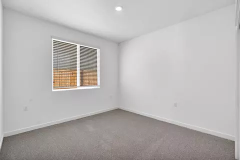 Bedroom - 3921 Buttercup Rd, Madera, CA 93636 photo 3 of 5