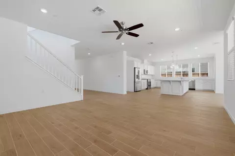 Living - 3937 Buttercup Rd, Madera, CA 93636 photo 5 of 10