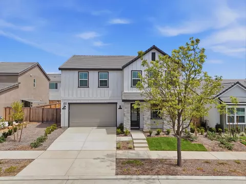 Exterior - 3937 Buttercup Rd, Madera, CA 93636 photo 10 of 10
