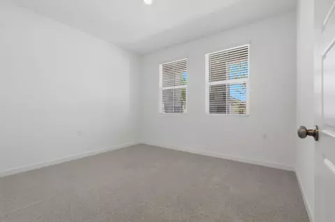 Bedroom - 3937 Buttercup Rd, Madera, CA 93636 photo 1 of 9