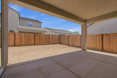 Exterior - 3937 Buttercup Rd, Madera, CA 93636 photo 5 of 10