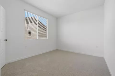 Bedroom - 3937 Buttercup Rd, Madera, CA 93636 photo 7 of 9
