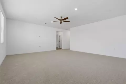 Living - 3937 Buttercup Rd, Madera, CA 93636 photo 10 of 10