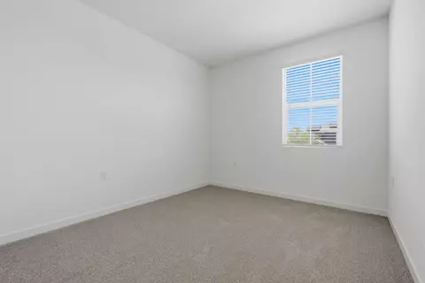 Bedroom - 3937 Buttercup Rd, Madera, CA 93636 photo 3 of 9