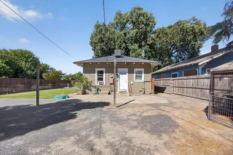 1407 E St, Reedley, CA 93654 photo 20