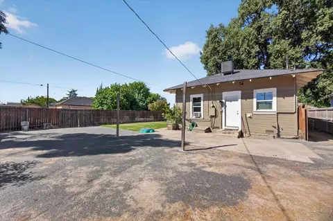 1407 E St, Reedley, CA 93654 photo 22