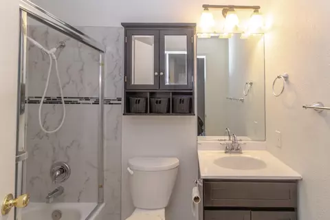 471 W Santa Ana Ave #2, Clovis, CA 93612 photo 9