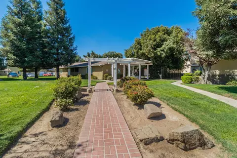 471 W Santa Ana Ave #2, Clovis, CA 93612 photo 24