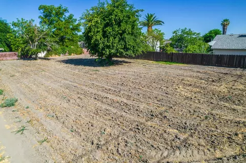 1708 Oregon Ave, Corcoran, CA 93212 photo 3