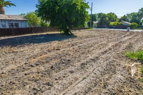 1708 Oregon Ave, Corcoran, CA 93212 photo 1