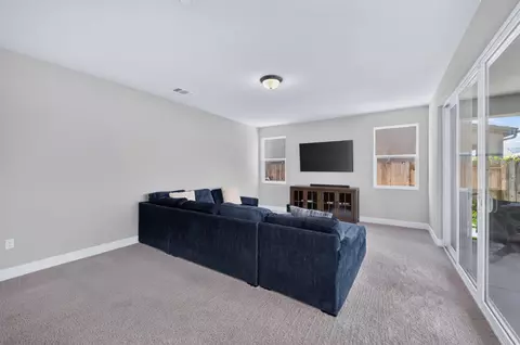 523 S Talus Way S, Madera, CA 93636 photo 3