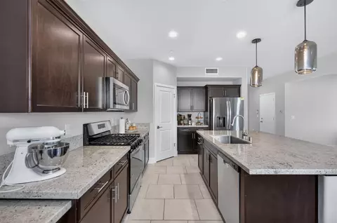 523 S Talus Way S, Madera, CA 93636 photo 9