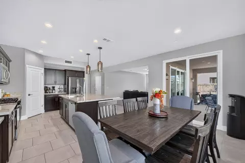 523 S Talus Way S, Madera, CA 93636 photo 8