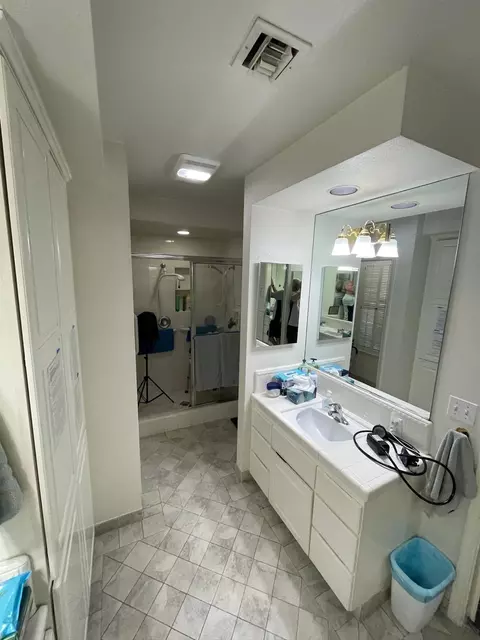 Bath - 8163 N Armstrong, Clovis, CA 93619 photo 1 of 3