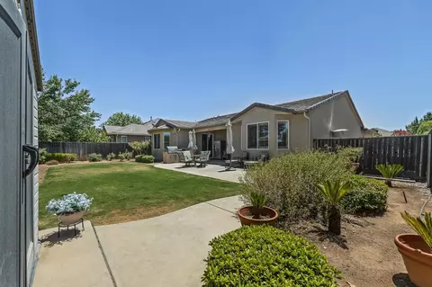 3863 Serena Ave, Clovis, CA 93619 photo 46