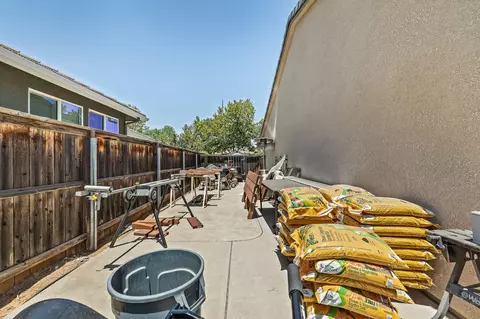3863 Serena Ave, Clovis, CA 93619 photo 51