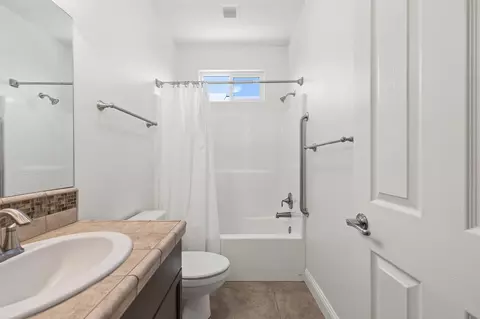 3863 Serena Ave, Clovis, CA 93619 photo 37