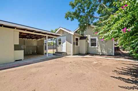 Exterior - 610 P St, Sanger, CA 93657 photo 2 of 5