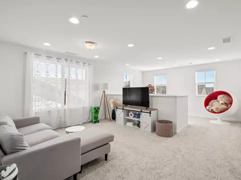 Living - 3047 Austin Ln, Clovis, CA 93619 photo 6 of 7