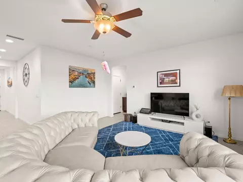 Living - 3047 Austin Ln, Clovis, CA 93619 photo 4 of 7