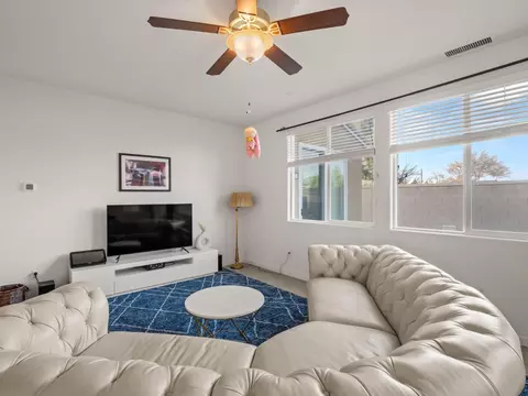 Living - 3047 Austin Ln, Clovis, CA 93619 photo 2 of 7