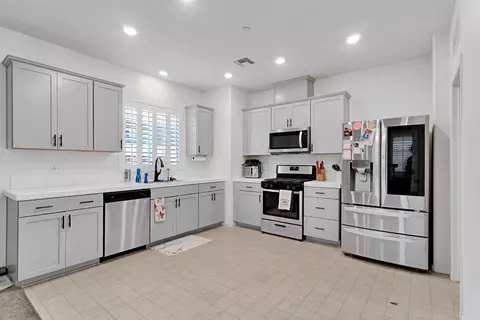 Kitchen - 3586 White Sands Dr, Madera, CA 93637 photo 1 of 3