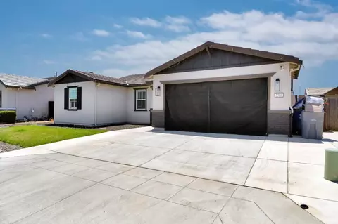 Exterior - 3586 White Sands Dr, Madera, CA 93637 photo 2 of 6