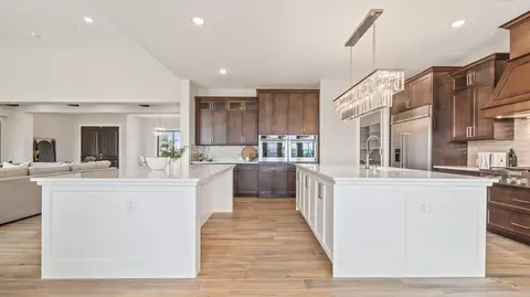 Kitchen - 19618 Ventana Hills Dr, Clovis, CA 93619 photo 4 of 7