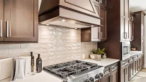 Kitchen - 19618 Ventana Hills Dr, Clovis, CA 93619 photo 5 of 7