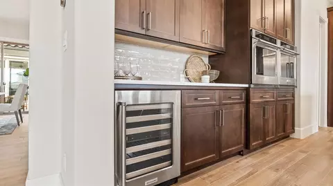 Kitchen - 19618 Ventana Hills Dr, Clovis, CA 93619 photo 6 of 7