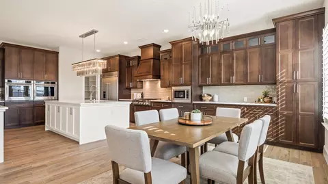 Dining - 19618 Ventana Hills Dr, Clovis, CA 93619 photo 2 of 2