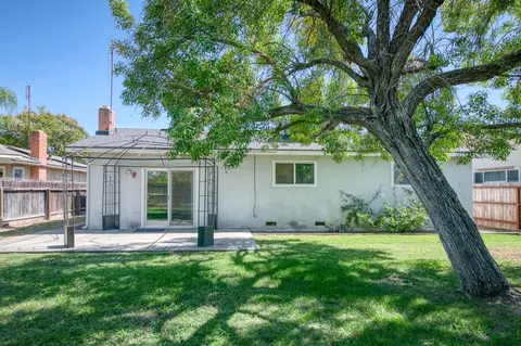 619 W Indianapolis Ave, Clovis, CA 93612 photo 21