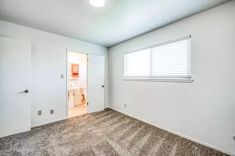 619 W Indianapolis Ave, Clovis, CA 93612 photo 17