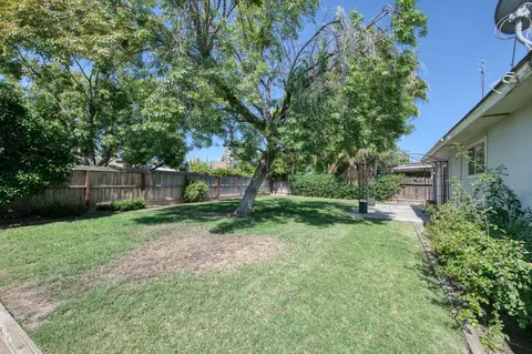 619 W Indianapolis Ave, Clovis, CA 93612 photo 23