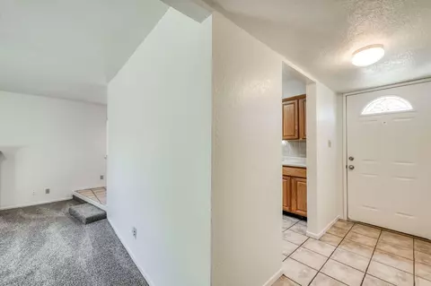 619 W Indianapolis Ave, Clovis, CA 93612 photo 2