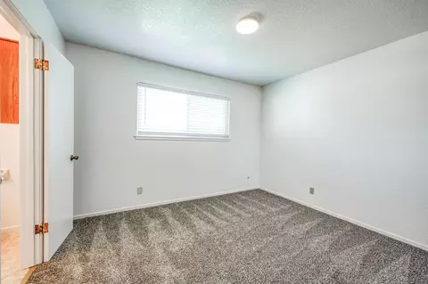 619 W Indianapolis Ave, Clovis, CA 93612 photo 16