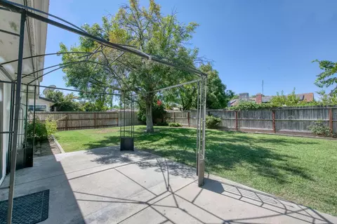 619 W Indianapolis Ave, Clovis, CA 93612 photo 20