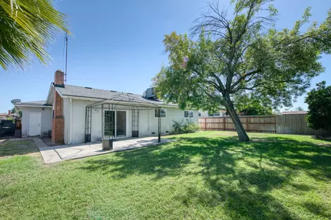 619 W Indianapolis Ave, Clovis, CA 93612 photo 25