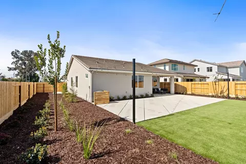 294 N Vista Ave, Fowler, CA 93625 photo 27