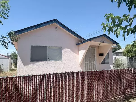 Exterior - 1348 Sanger Ave, Sanger, CA 93657 photo 6 of 7
