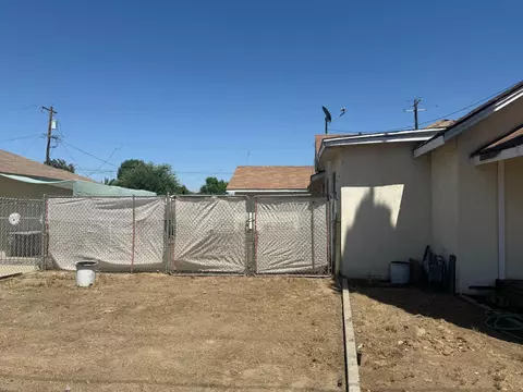 Exterior - 1348 Sanger Ave, Sanger, CA 93657 photo 3 of 7