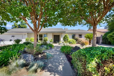 317 Circle Dr, Chowchilla, CA 93610 photo 1
