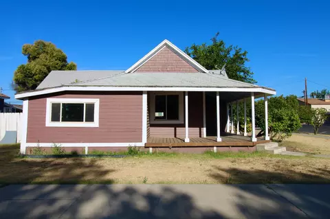 432 4th St, Clovis, CA 93612 photo 2